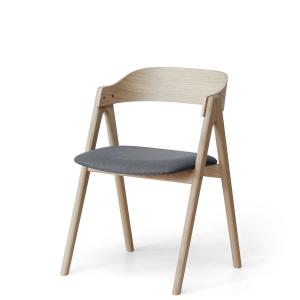 Esszimmerstühle im klassischen Design – by Findahl Hammel